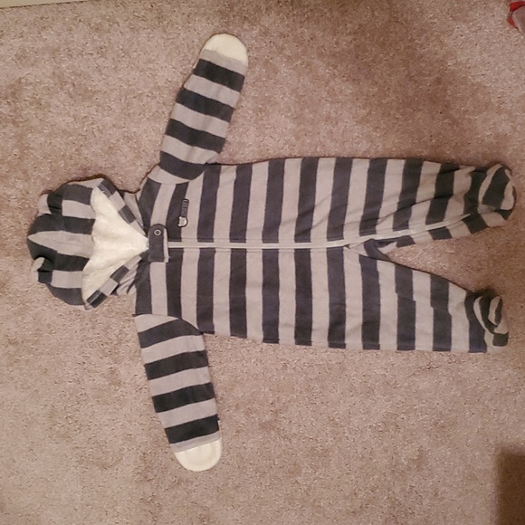 Carters baby winter onesies - Picture 2 of 6